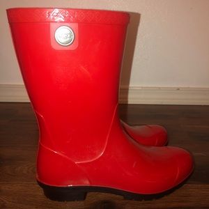 UGG rain boots